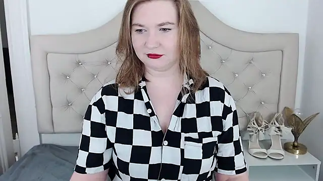 LaraDream online show from February 2025 09:07:02 PM