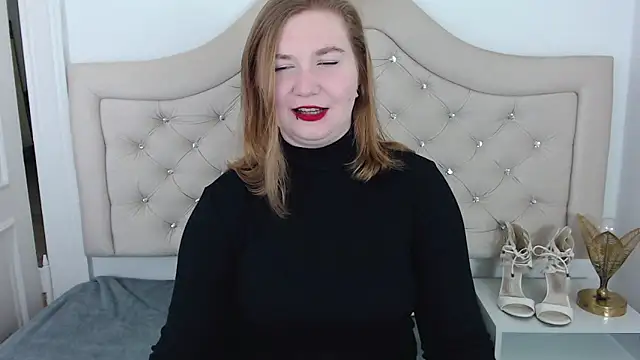 LaraDream online show from February 2025 10:20:01 PM