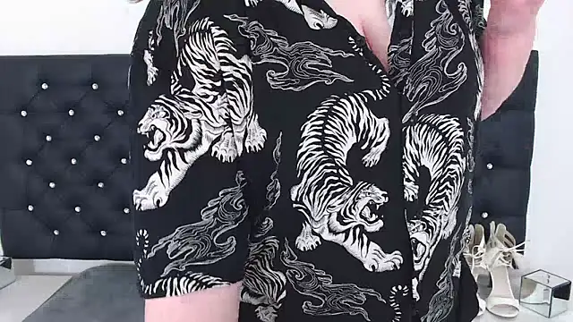 LaraDream online show from February 2025 05:56:02 AM