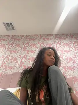 mismialove online show from May 2026 09:17:01 AM