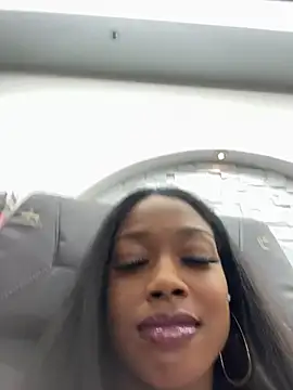 mismialove online show from June 2026 08:03:01 PM