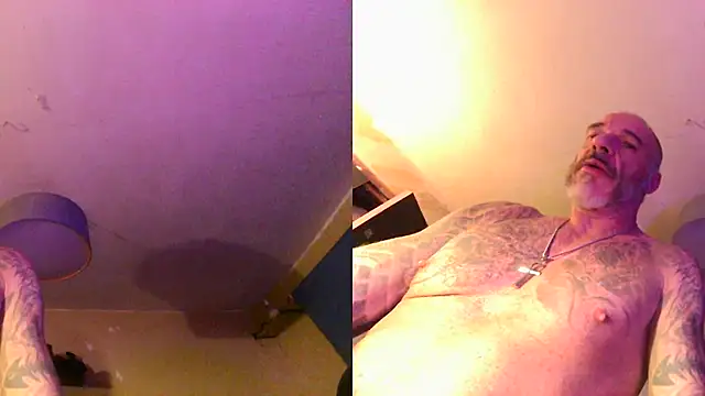 Snapshot of McPherson72 chatting on December 2024 05:40:02 PM McPherson72 online show from December 2024 05:40:02 PM