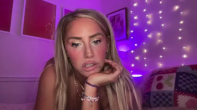 Fitnessbabe69 online show from May 2026 11:07:01 AM