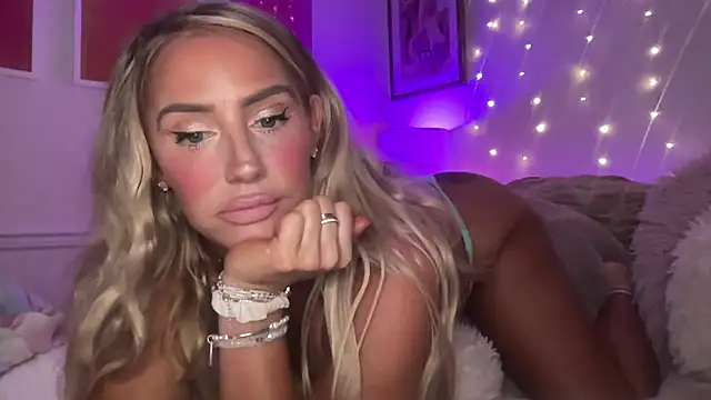 Fitnessbabe69 online show from July 2026 09:26:02 AM