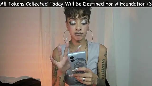 Snapshot of luci_fer_devil chatting on February 2025 01:56:01 AM luci fer devil online show from February 2025 01:56:01 AM