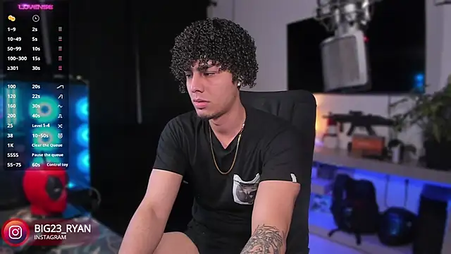 bigryann23 online show from December 2024 03:55:02 AM